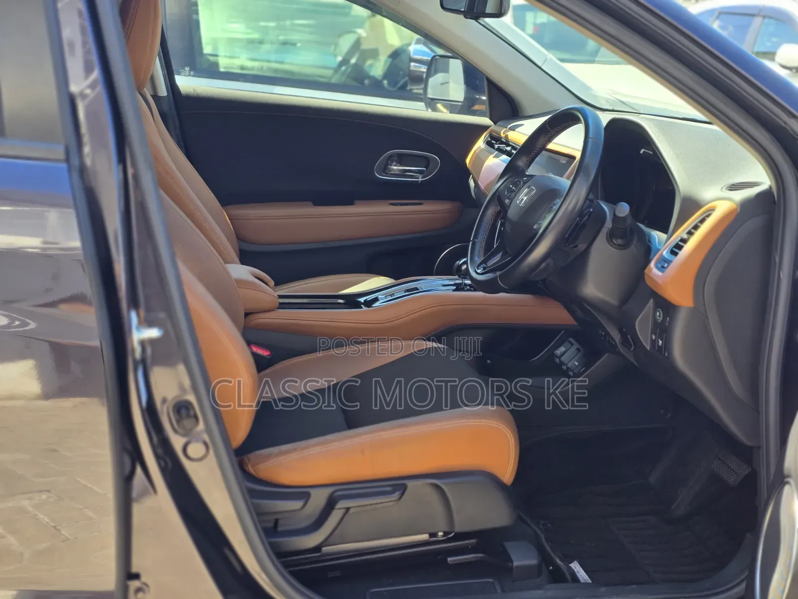 Honda Vezel 1.5 2WD 172 hp 2020 Brown