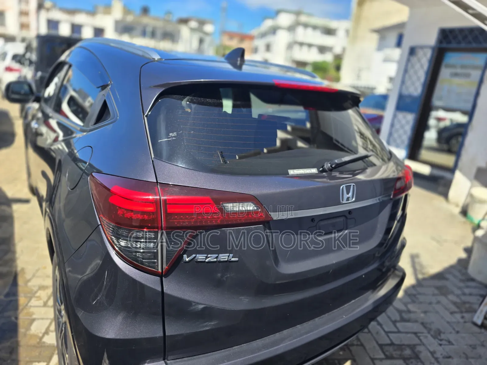 Honda Vezel 1.5 2WD 172 hp 2020 Brown