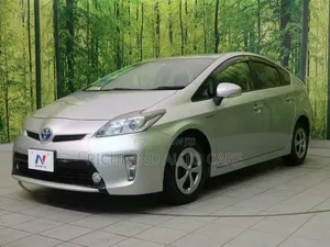 Front Bumper Toyota Prius Zvw30