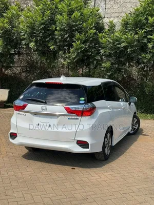 Honda Shuttle 2018 White