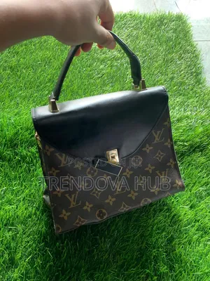 Elegant Designer Styled Handbag (Lv-Inspired)-Black Brown Classy