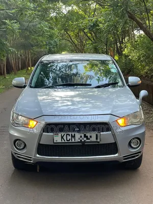 Mitsubishi Outlander 2010 Silver