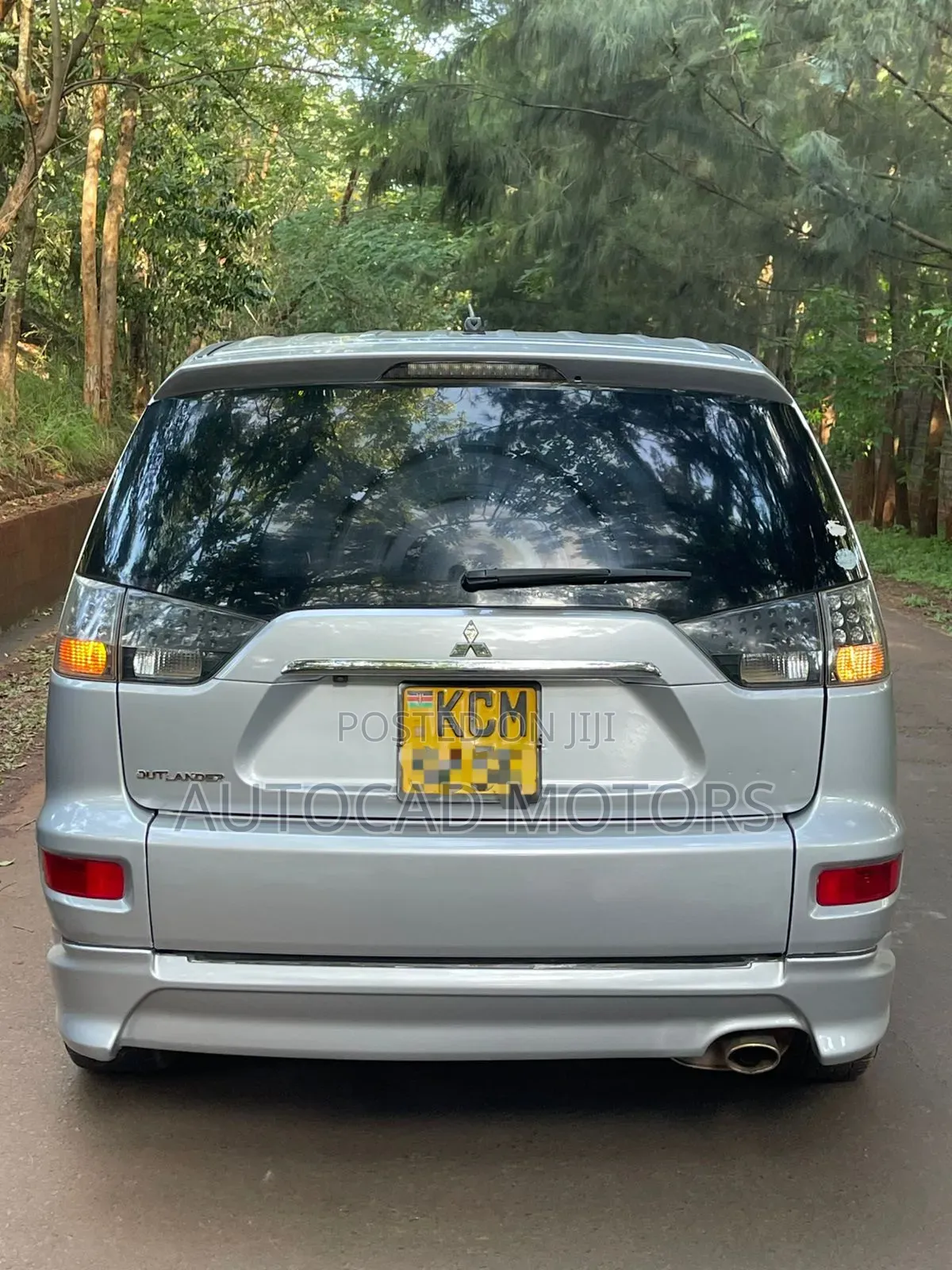 Mitsubishi Outlander 2010 Silver