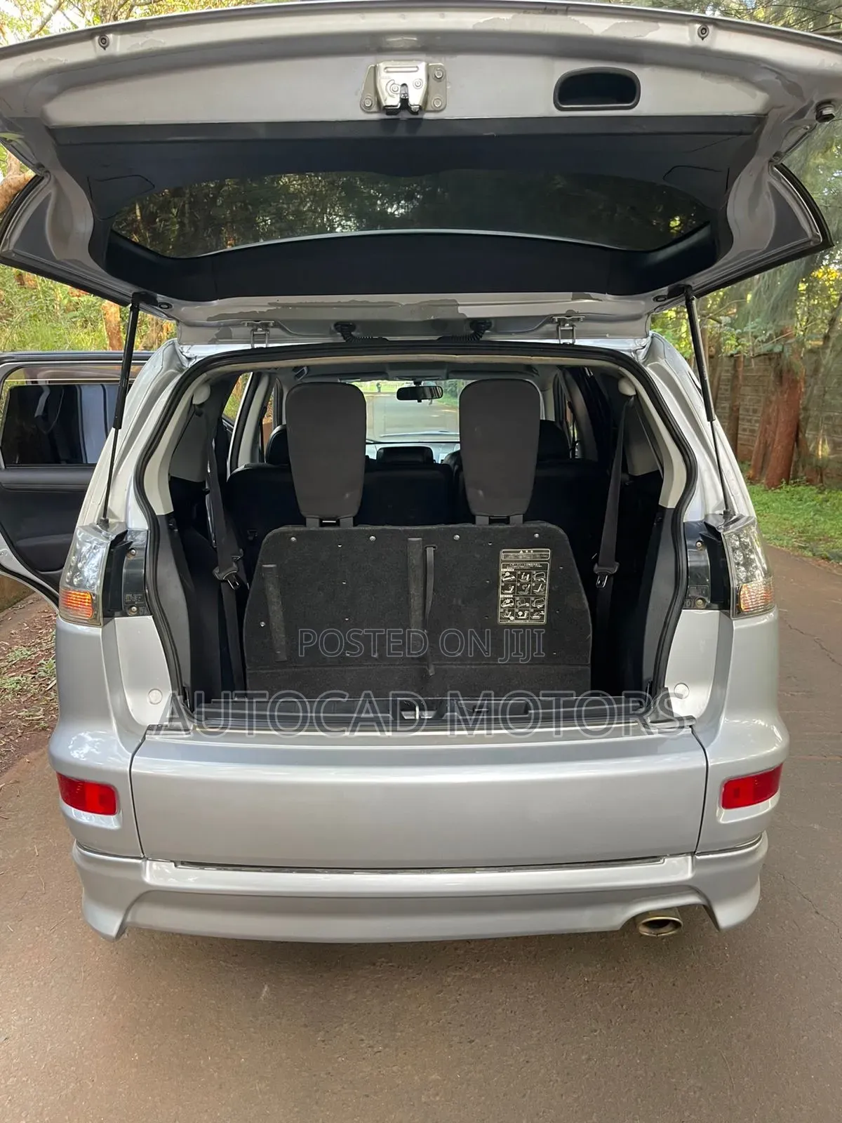Mitsubishi Outlander 2010 Silver