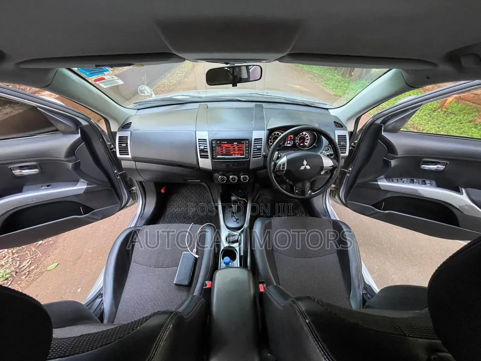 Mitsubishi Outlander 2010 Silver