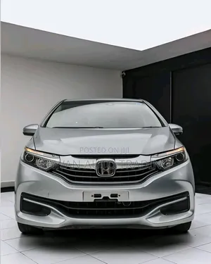 Honda Shuttle 2019 Silver