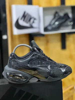 Nike Airmax "Muse Se" Sneakers