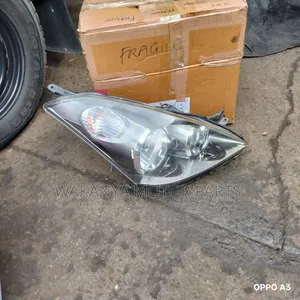 Toyota Wish 2002/2003/2004 Xenon Headlamp, Ex Japan Motor Parts