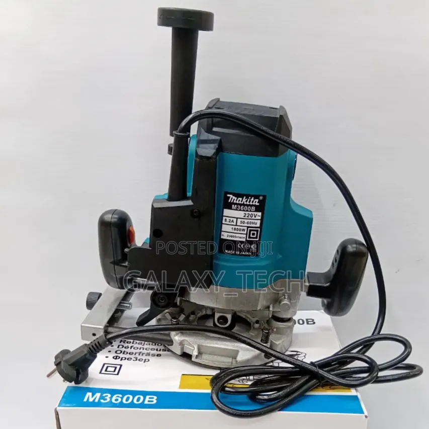 Makita M3600b Plunge Wood Router