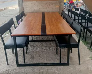 Well Sculpted Confrence / Meeting Set