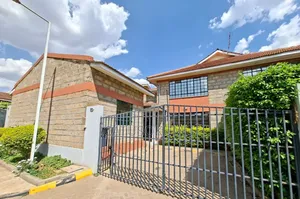 4bdrm Maisonette in Sabaki for sale