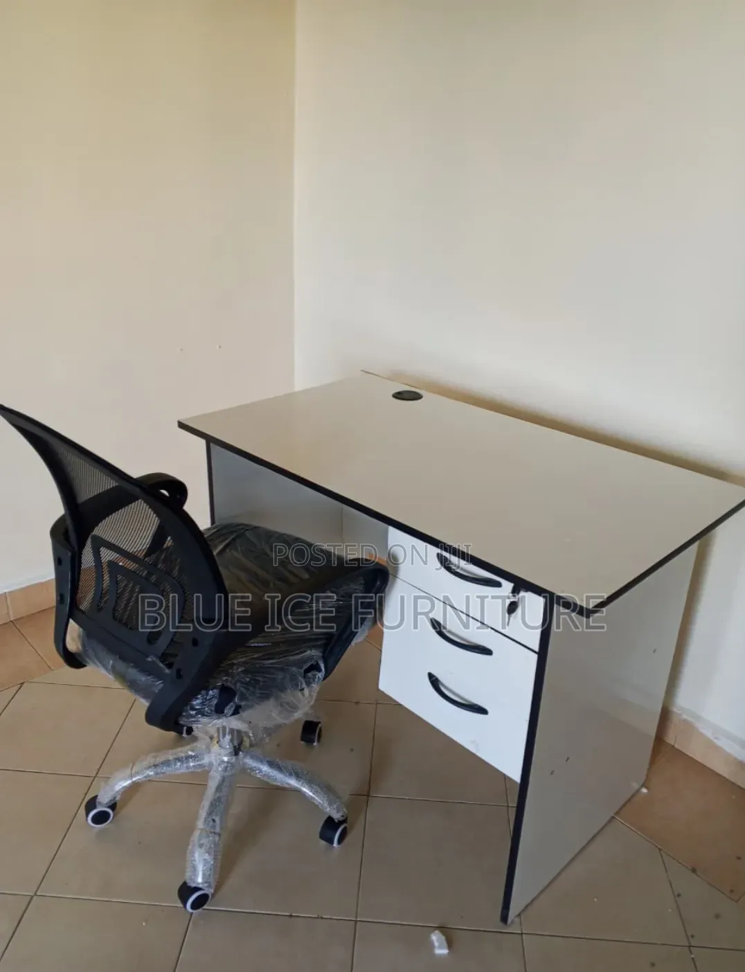 Office Workstation Set (Desk and Mesh)