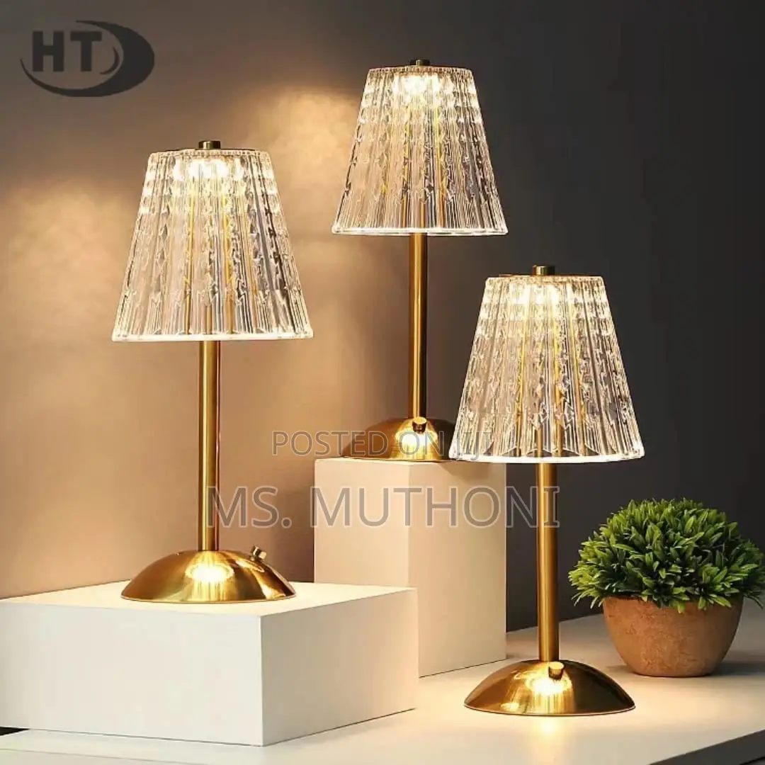 Minimalist Cordless Rechargeable Bedside Touch Lamp