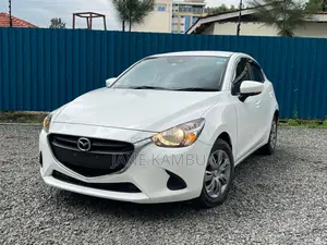 Mazda Demio 2019 Pearl