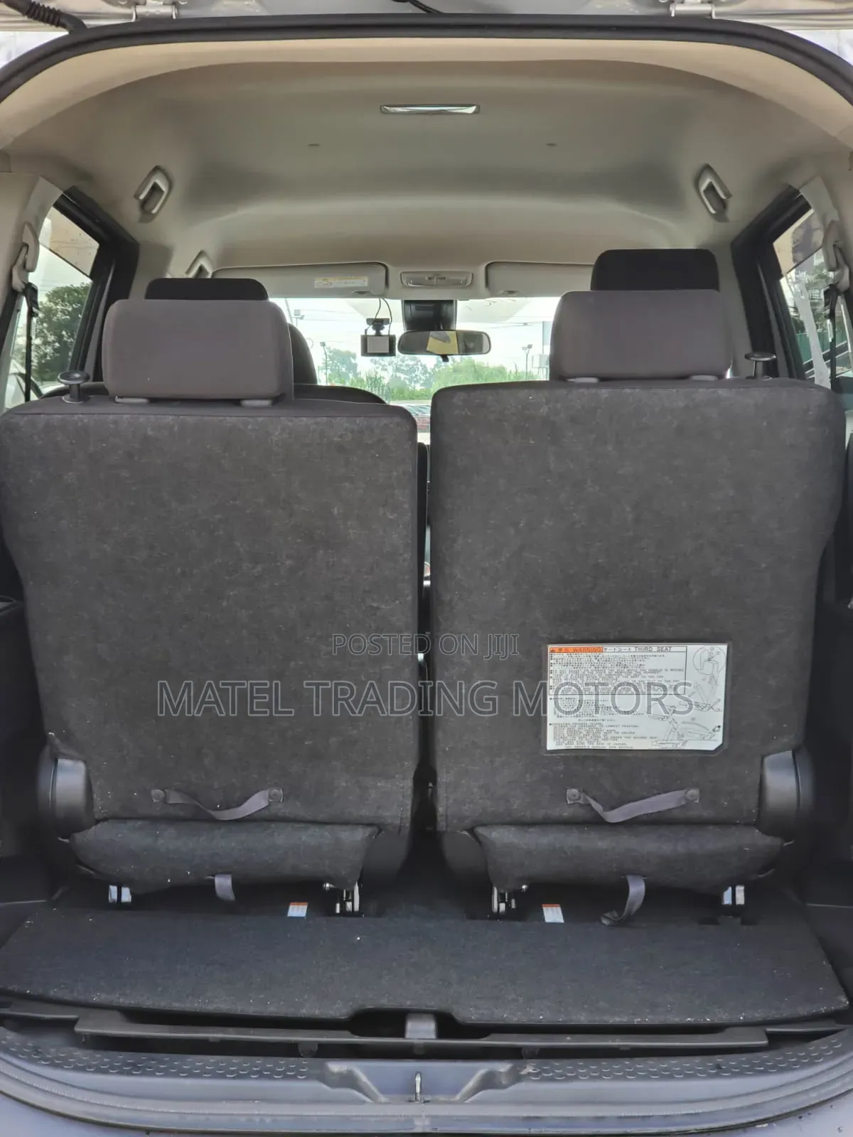Toyota Sienta 2019 Silver