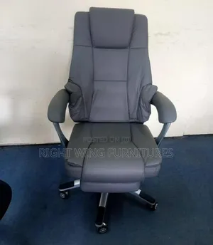 Office Executive Leather Office Chair Comes With Footrest