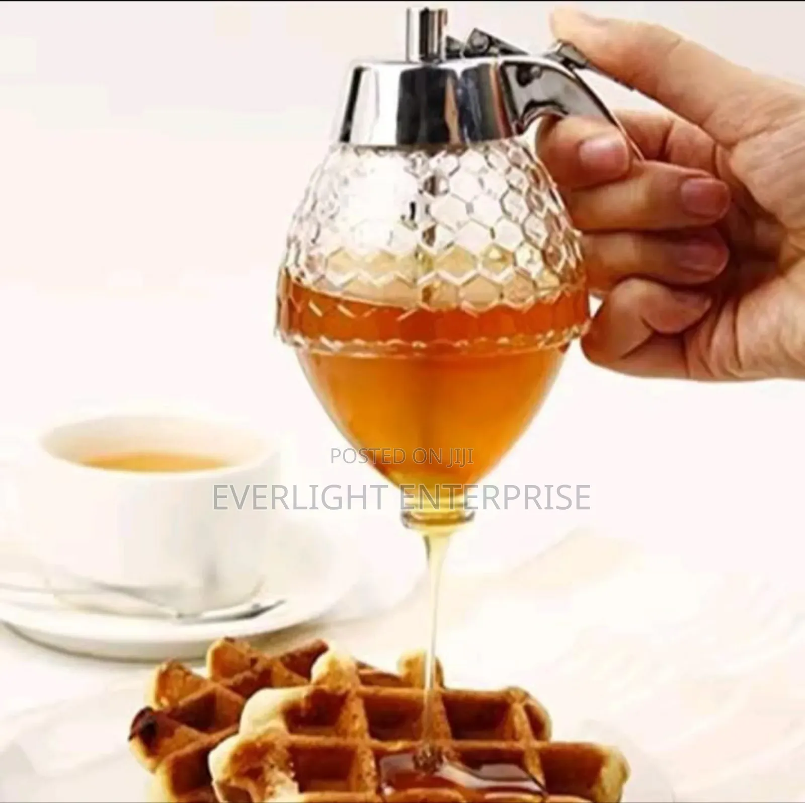 Diamond Shaped Honey Dispenser