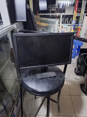 19 Inches Dell Stretched Monitor