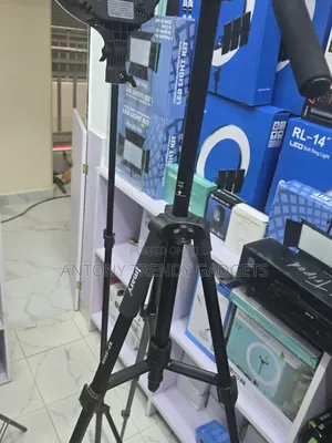 Adjustable Camera/Phone Tripod Stand