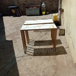Simple Manicure Table With Gold Powder Coated Frame