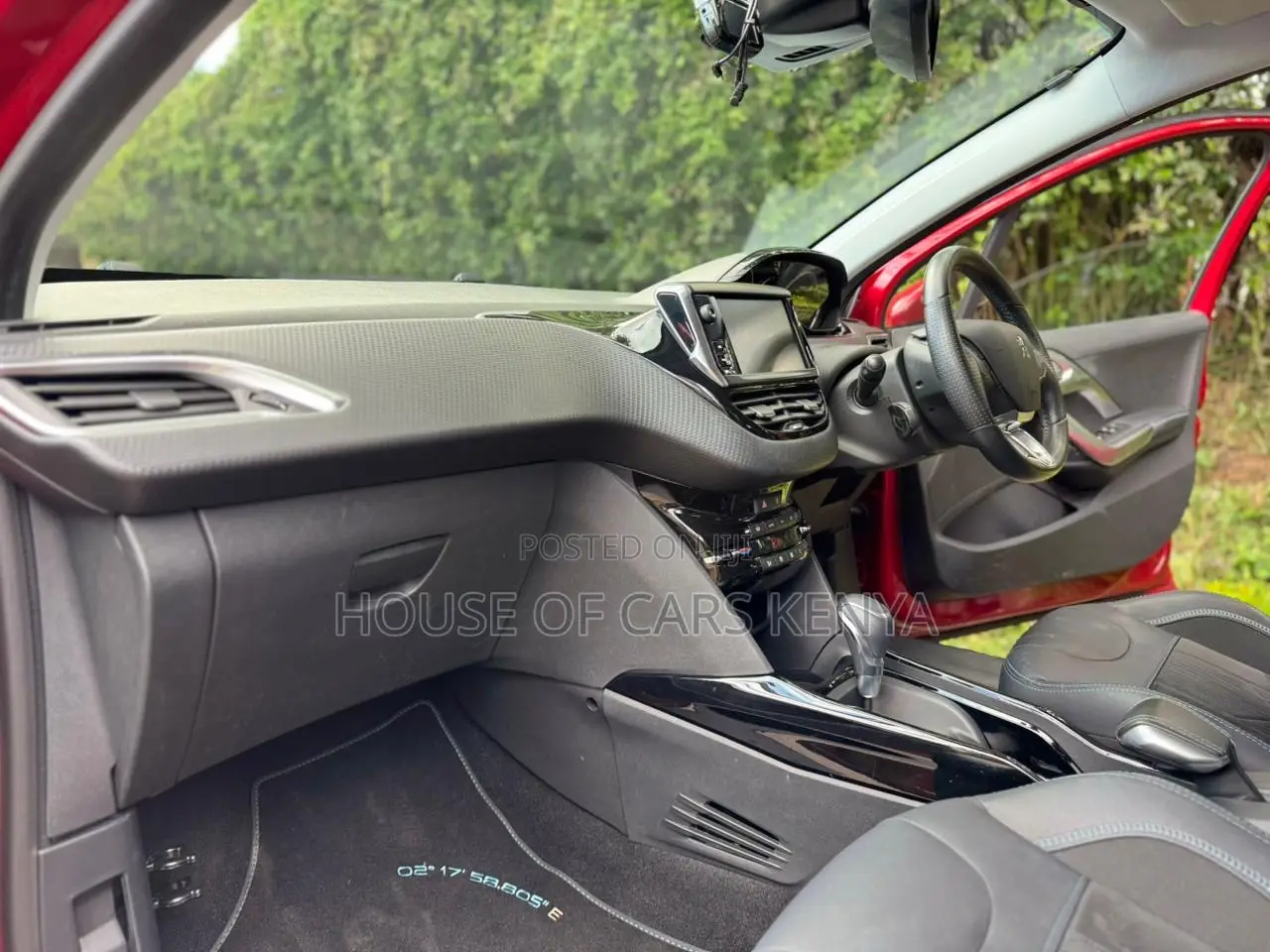 Peugeot 2008 2019 Red