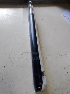 Front Shock Absorbers Toyota Corolla Ke70 (Wdkyb Brand)