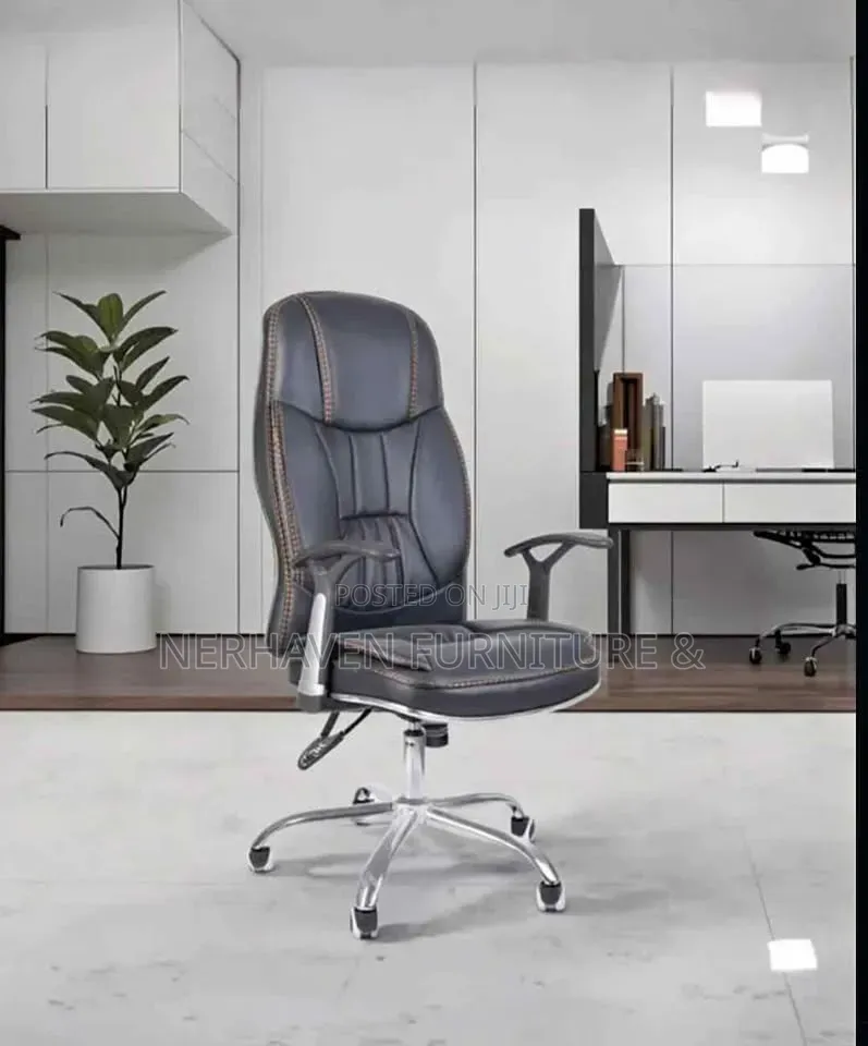Reclining Executive Office Seat – Adjustable Comfortable Work Chair