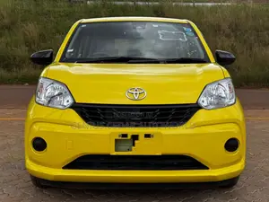 Toyota Passo 2018 Yellow