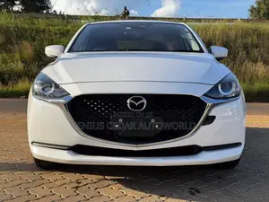 Mazda 2 2019