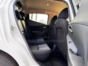 Mazda 2 2019