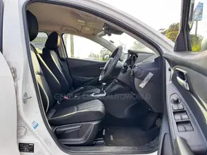 Mazda 2 2019