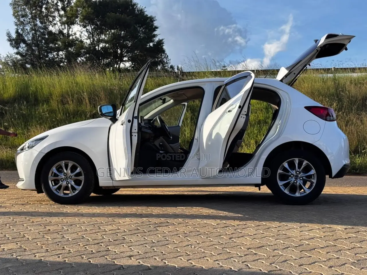 Mazda 2 2019