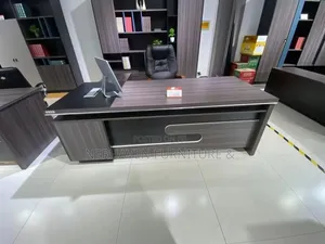 Executive Office Desk – Premium Manager Office Furniture Table