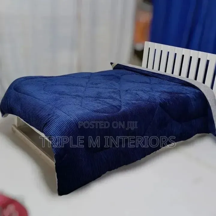 Luxury Feel Single Velvet Wool Comforter