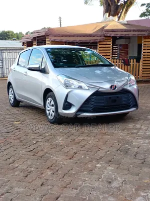 Toyota Vitz 2019 Silver