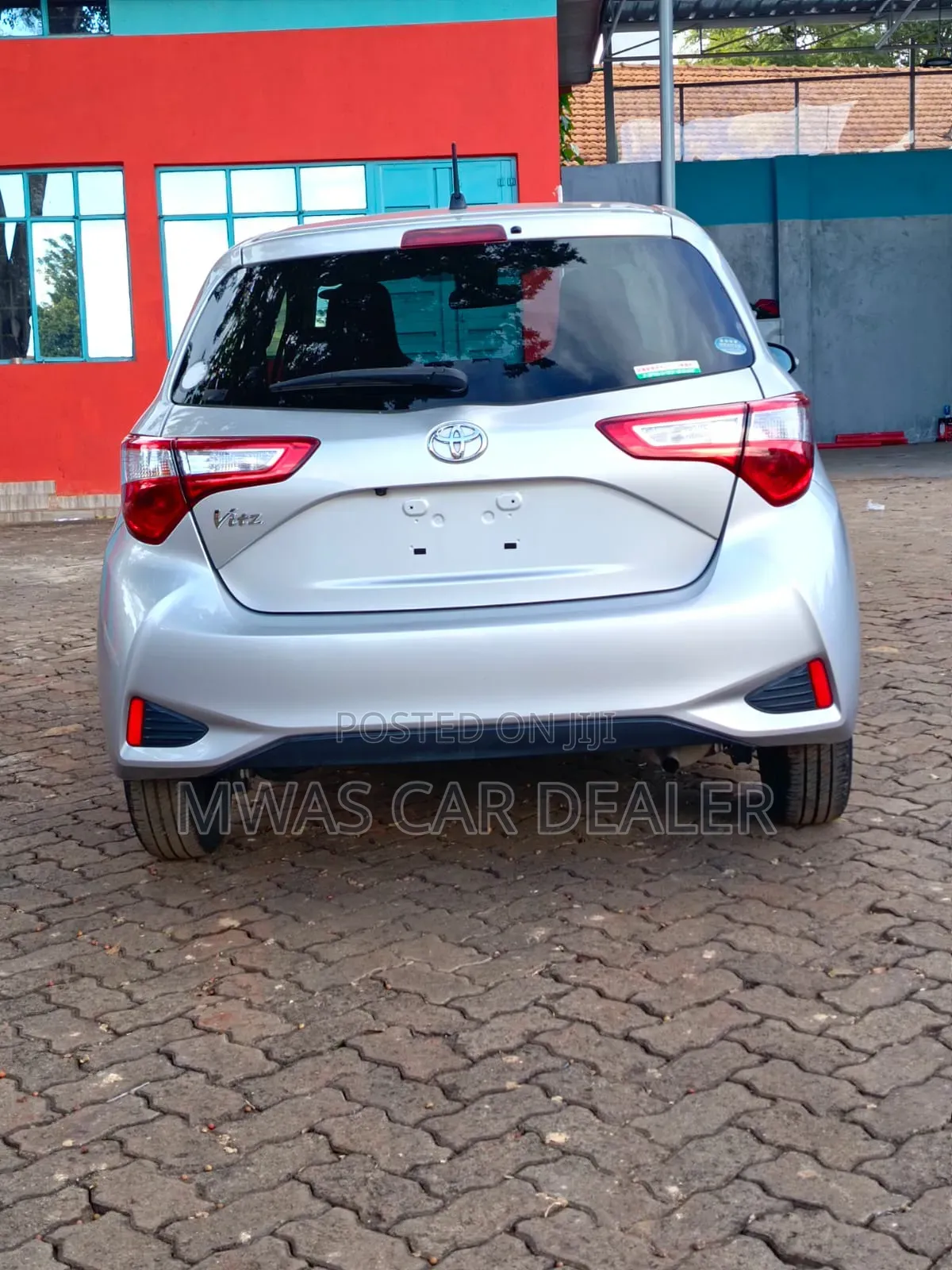 Toyota Vitz 2019 Silver