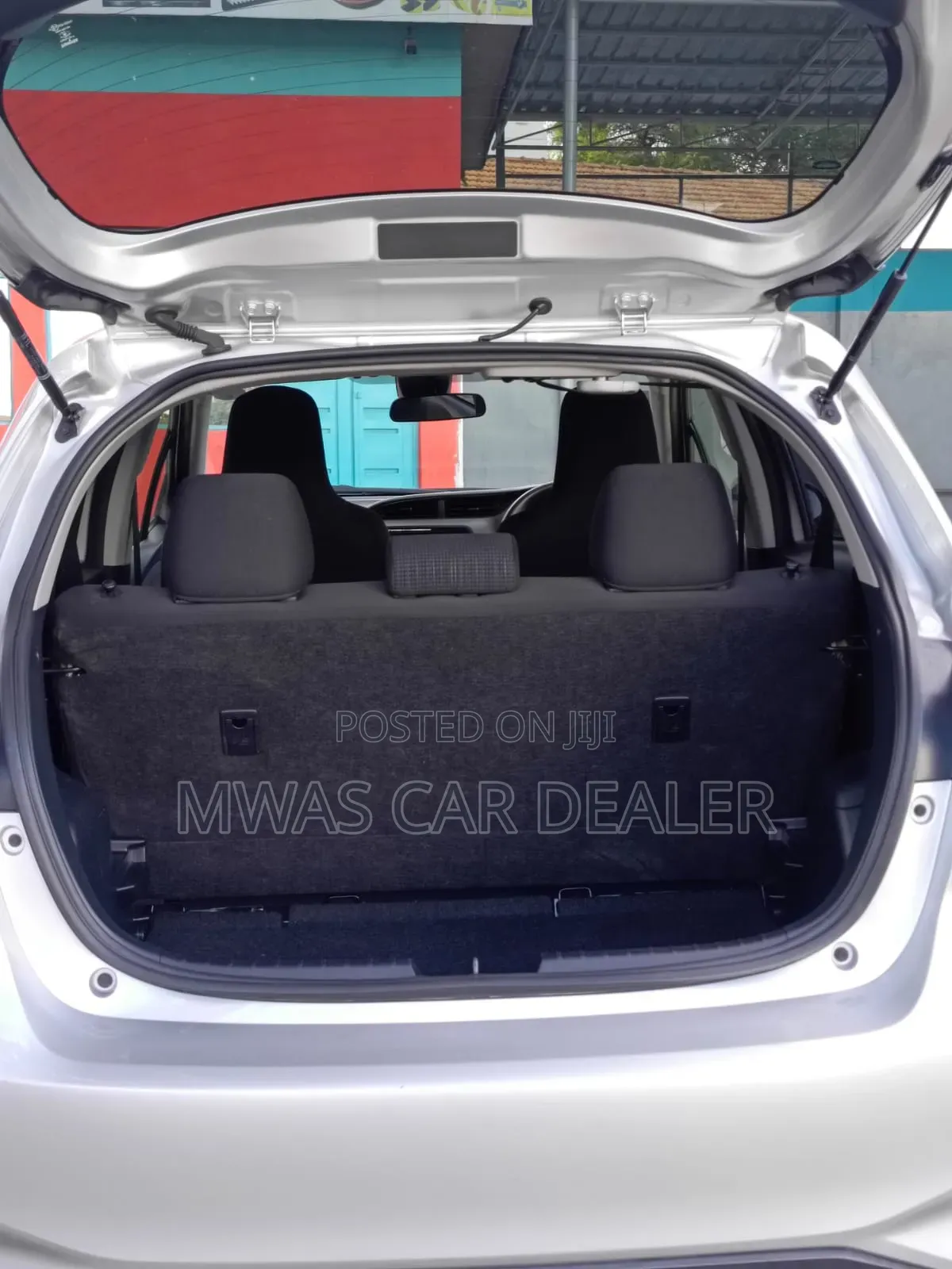 Toyota Vitz 2019 Silver