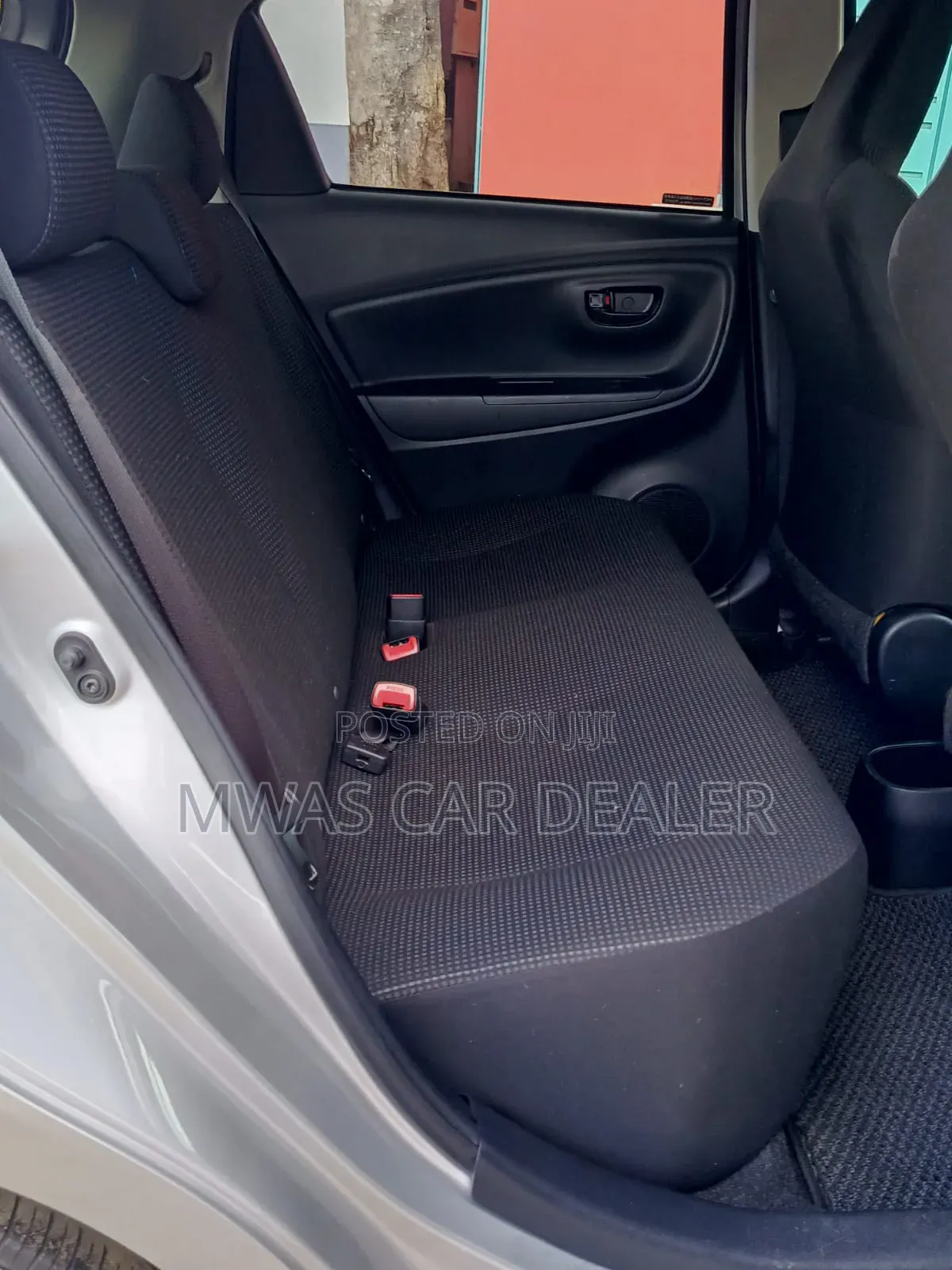 Toyota Vitz 2019 Silver