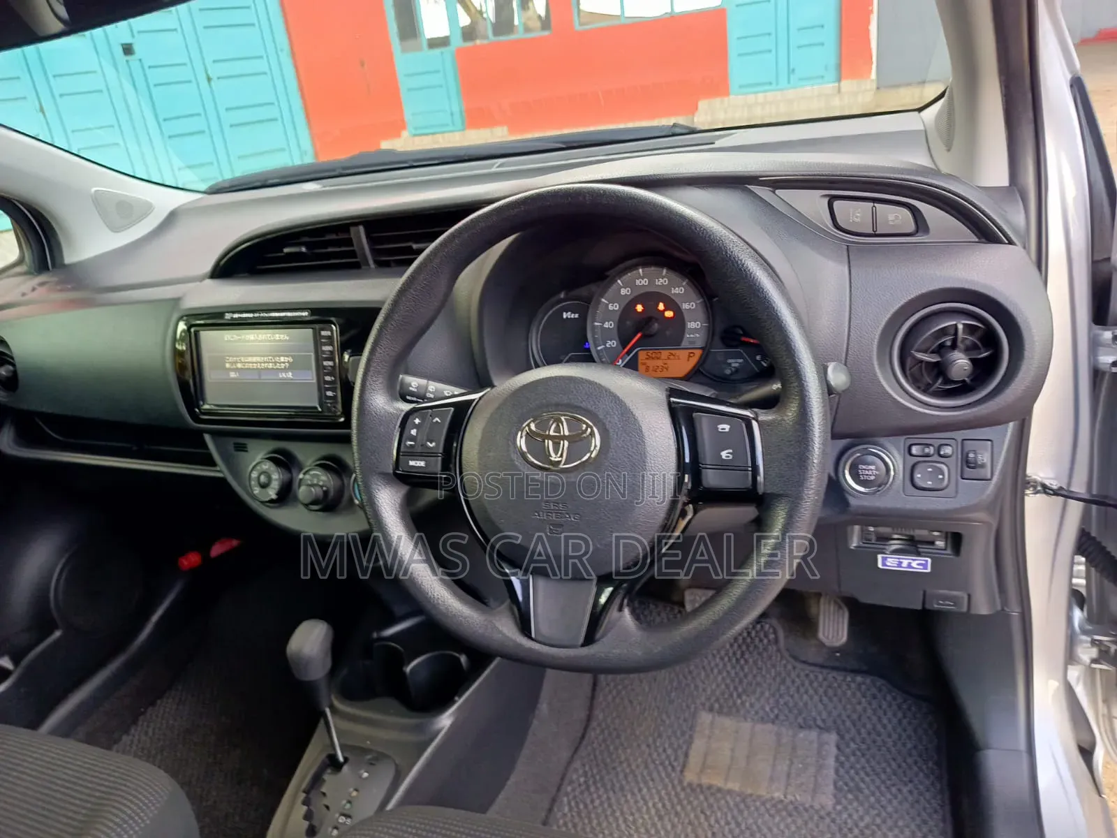 Toyota Vitz 2019 Silver