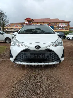 Toyota Vitz 1.0 FWD 5dr 2019 White