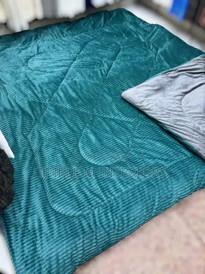 Single Warm Comfort Blanket With Soft Velvet Finish