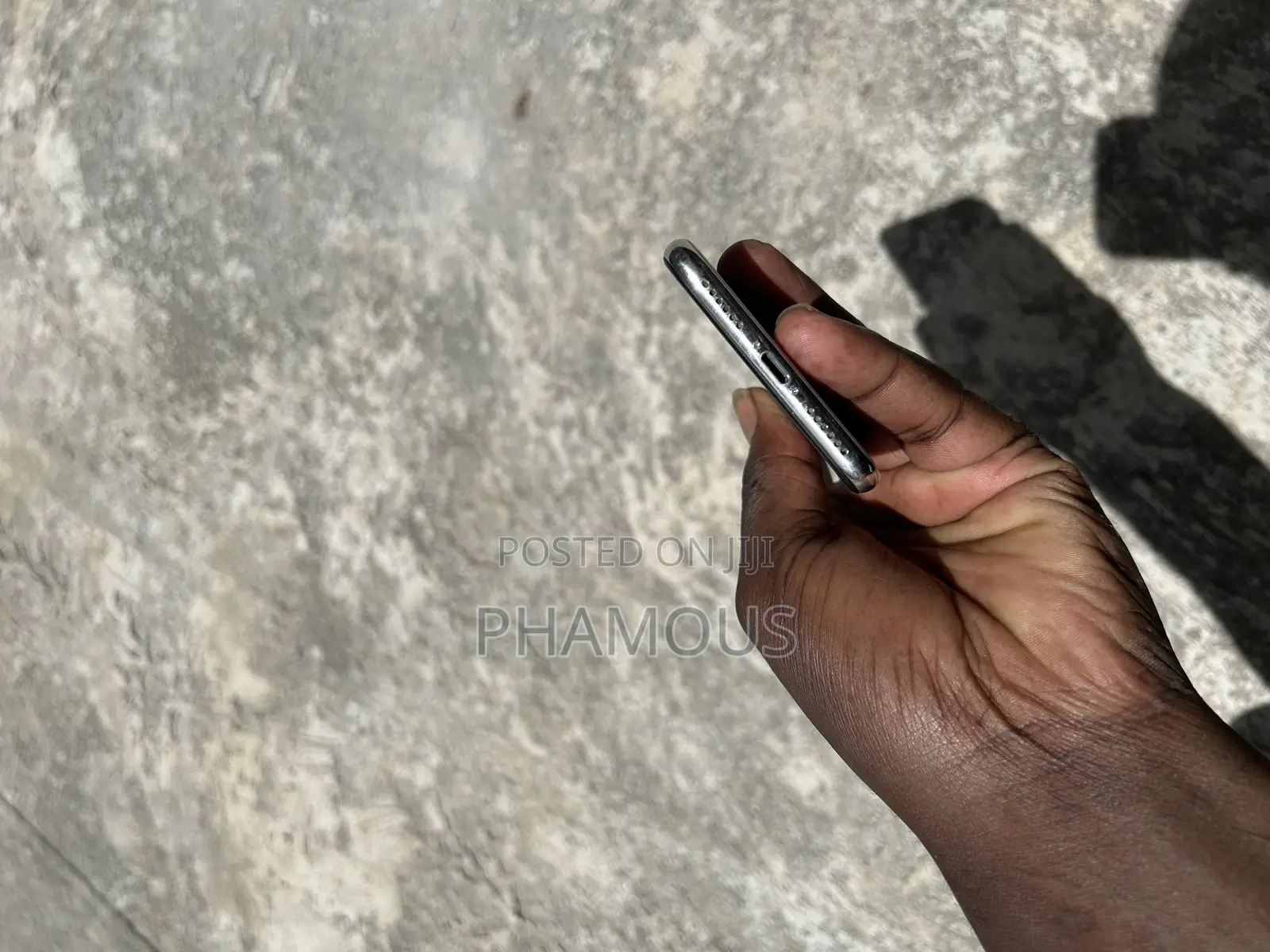 Apple iPhone X 64 GB White