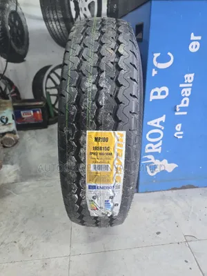 195r15c Mirage Tire