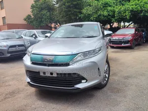 Toyota Harrier 2.5 Hybrid 4WD 2019 Silver