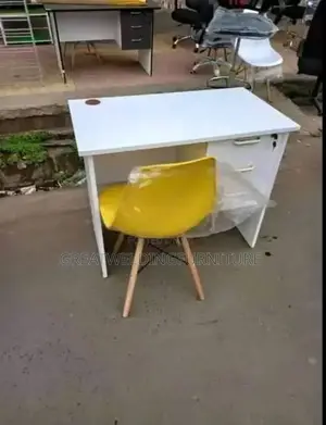 Unique Design White Office Desk With Yellow Eames Chair F8j