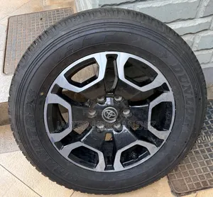 Dunlop Tyers Elegant Rims!