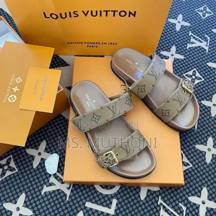 New Lv Sandals ( Unboxed ) Size 37-42