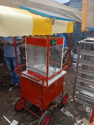 Movable Popcorn Machine Ready to Use.