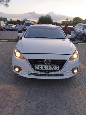 Mazda Axela 2015 White