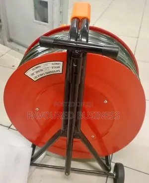 Top Guarantee 2.5 25 M Extenstion Cable Reel /Common Used Cable Reel